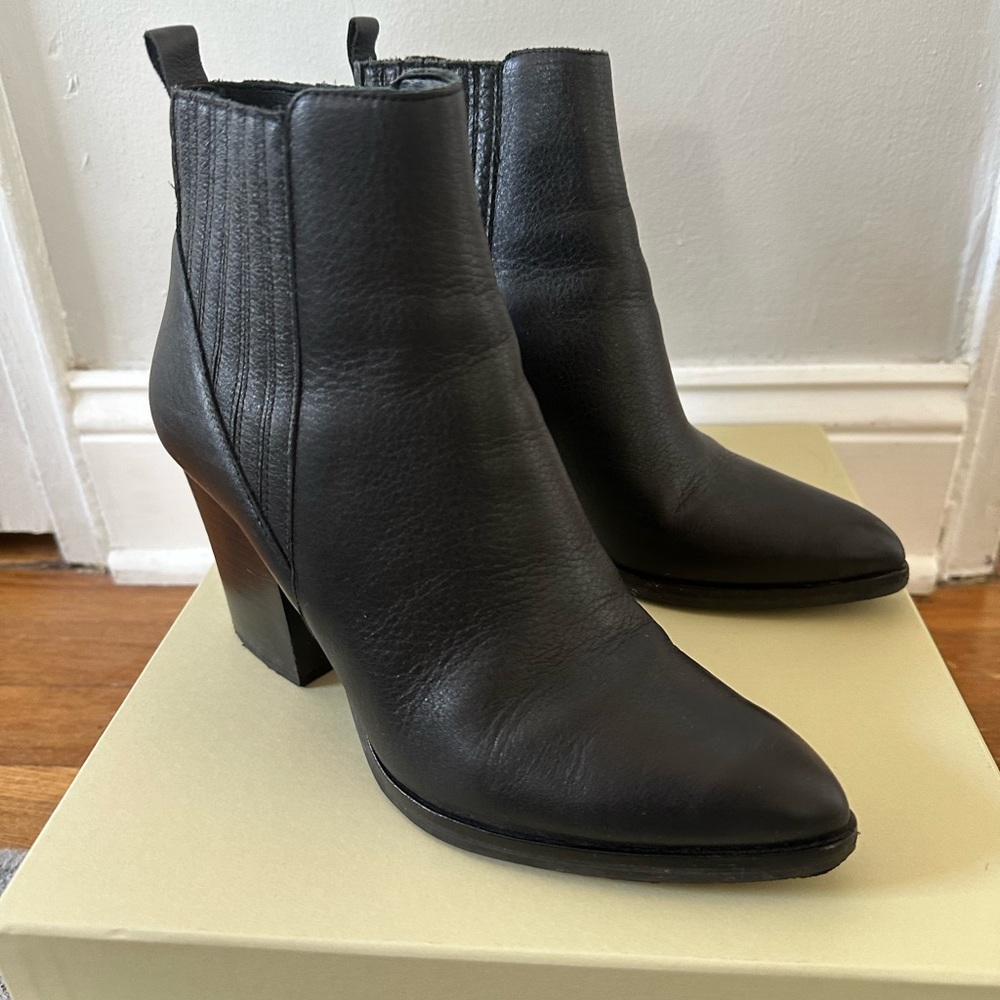 Marc Fisher Alva Bootie size 7.5